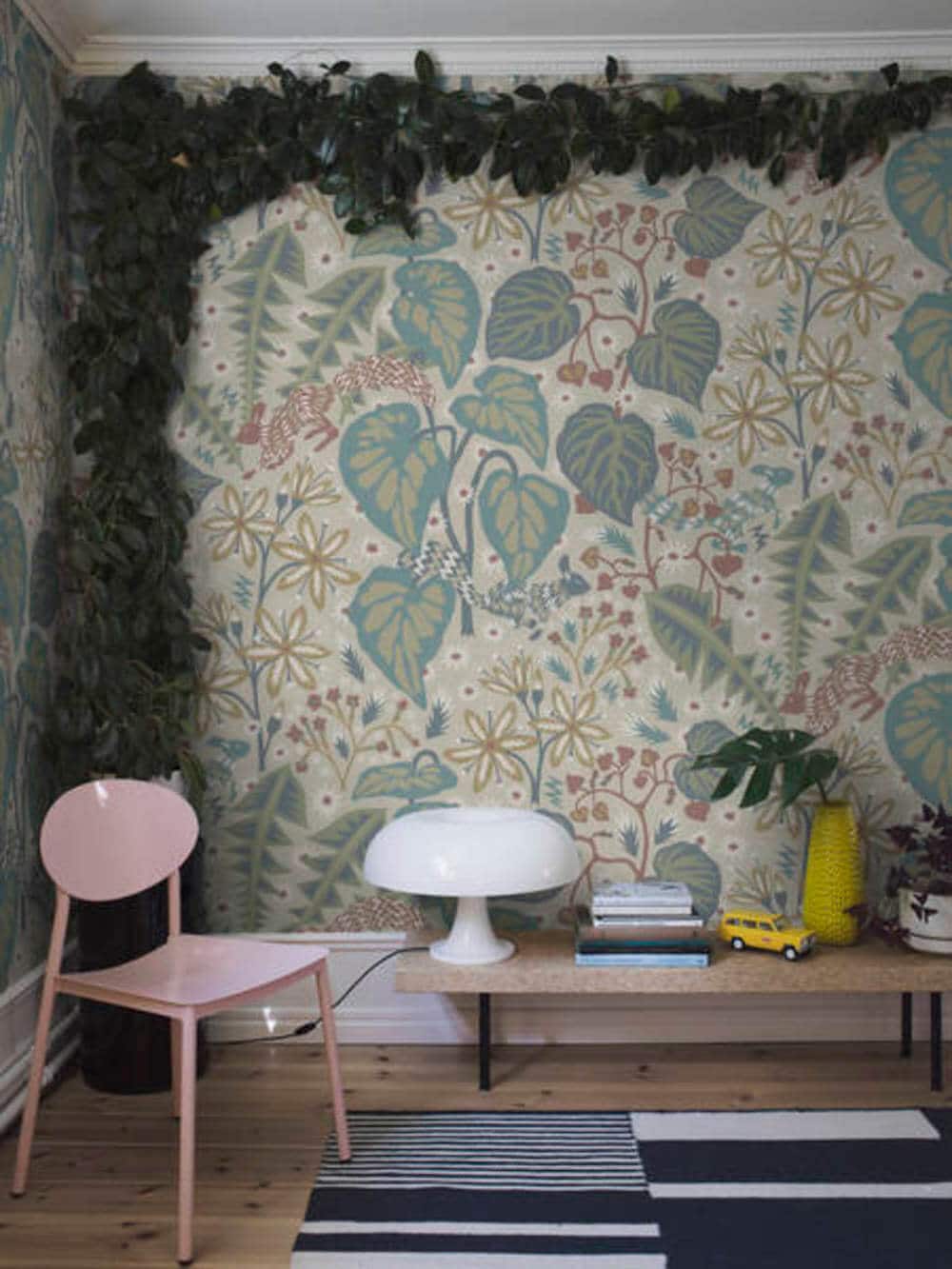 borastapeter swedish designers zingkorre 2093 behang 1