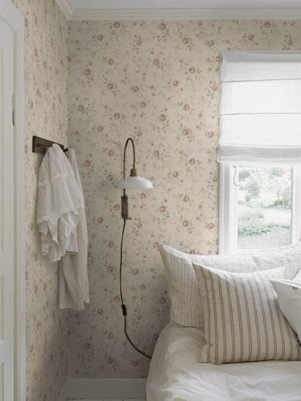 borastapeter newbie wallpaper ii rose garden 6929 behang 1